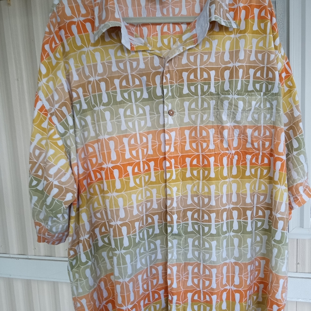 Def Jam button up vintage